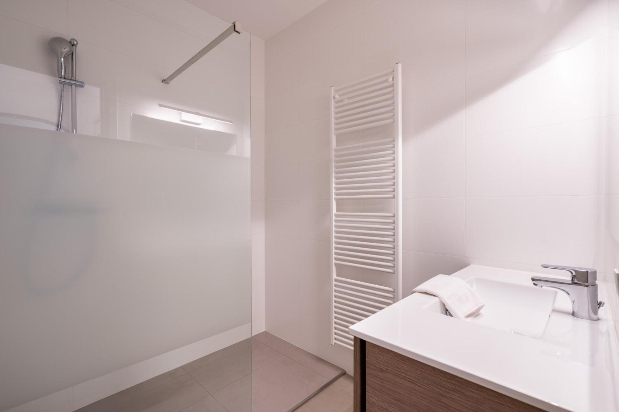 General Sixty-Seven By Romy&Travis Hotel Bruges Exterior photo